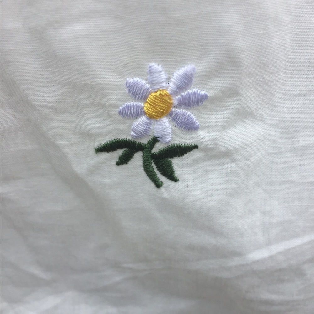Pursue daisy embroidered white cotton peasant top - Picture 12 of 14